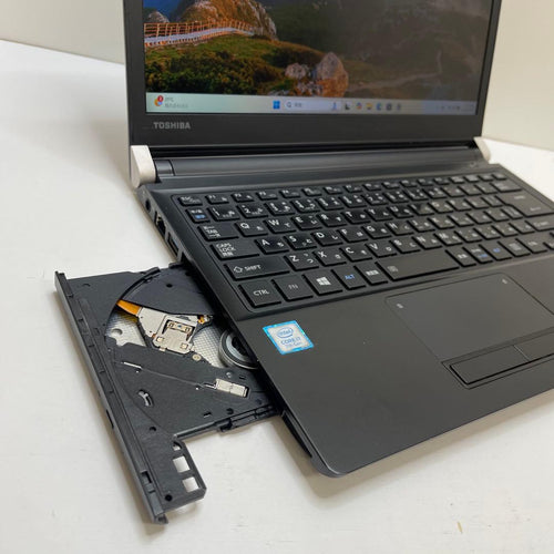 Windows Notebook Body Dynabook Rz83/Cb I7-7500U 16Gb Ssd512