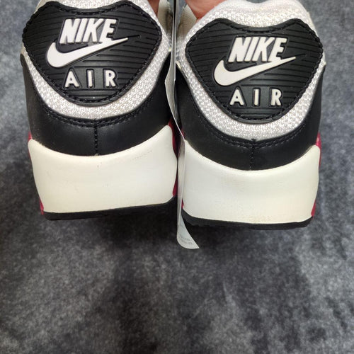 Nike Sneakers 90