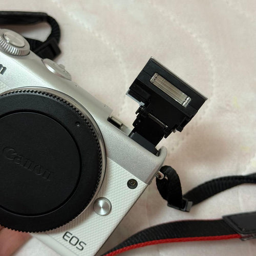 Canon Mirrorless Interchangeable Lips Eos M100
