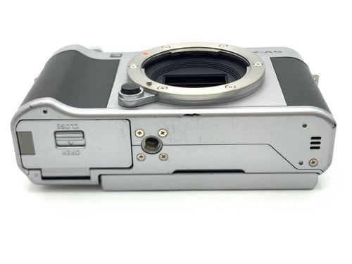 Mirrorless Interchangeable Lips X-A5