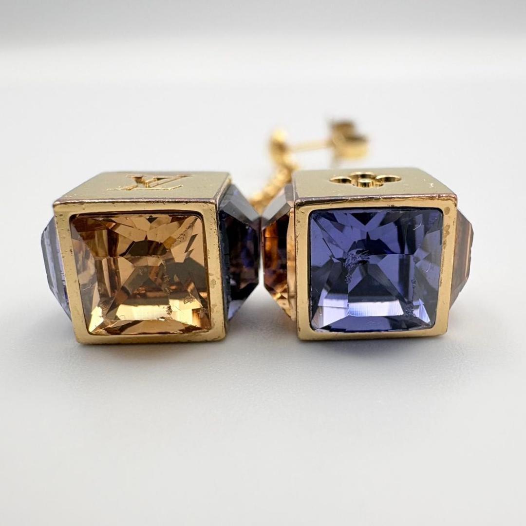 Louis Vuitton Earrings (Single) M65179
