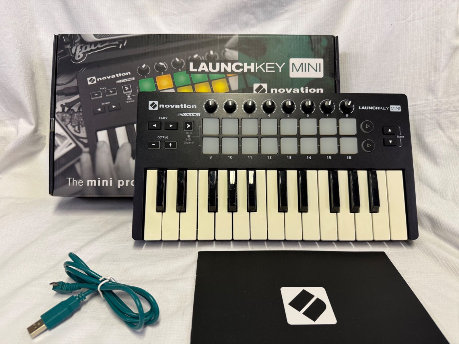 Midi Keyboard Pad Novation Launchkey Mini Mk2