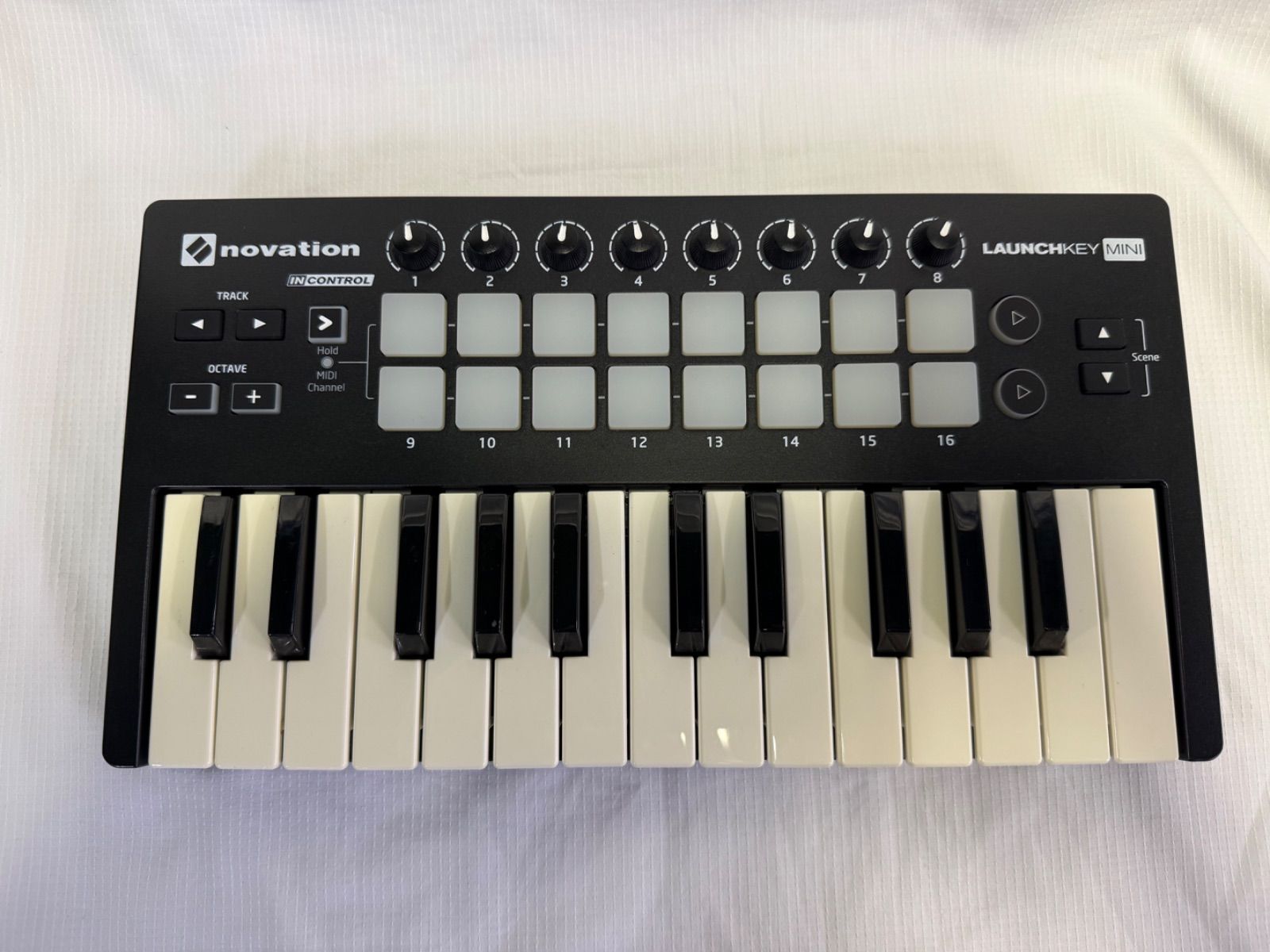 Midi Keyboard Pad Novation Launchkey Mini Mk2