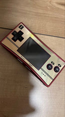 Consoles (Game Boy) 4