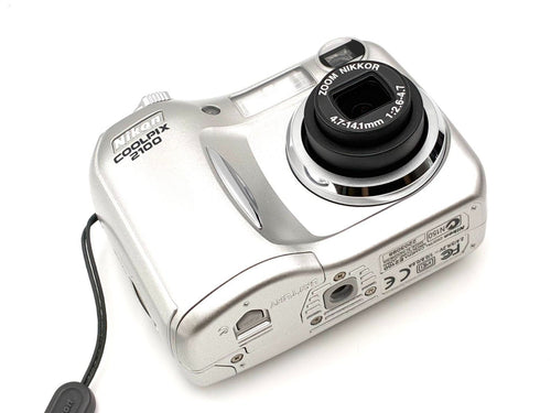 Nikon Compact Digital Camera Coolpix 2100 200