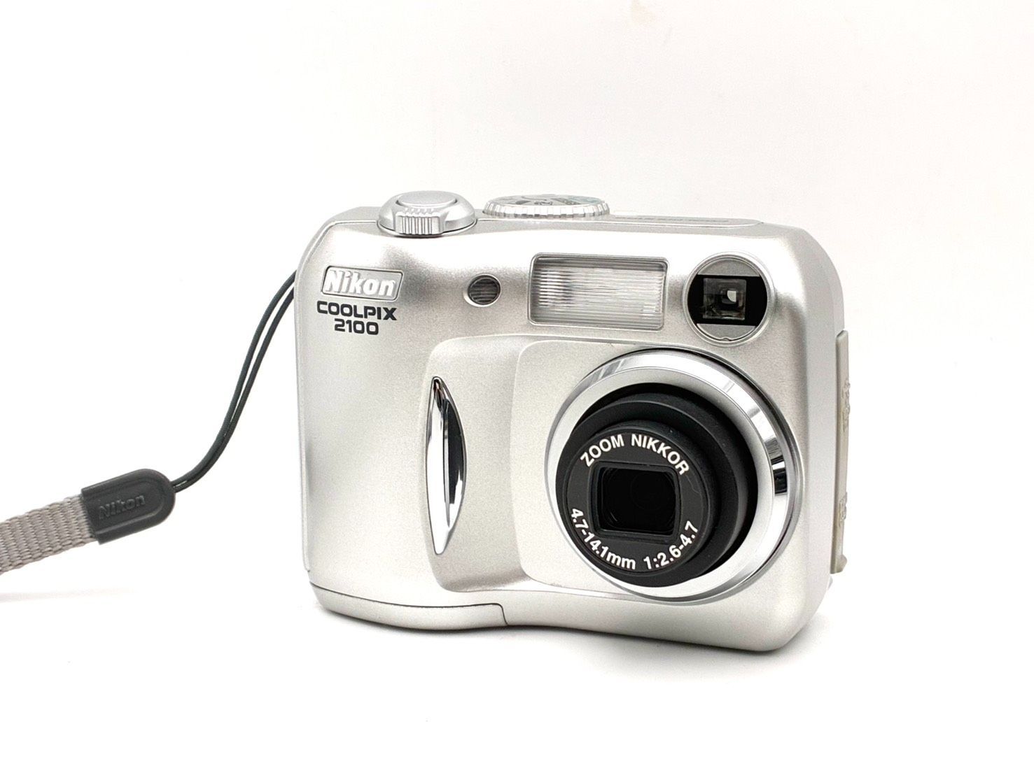 Nikon Compact Digital Camera Coolpix 2100 200