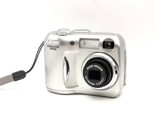 Nikon Compact Digital Camera Coolpix 2100 200