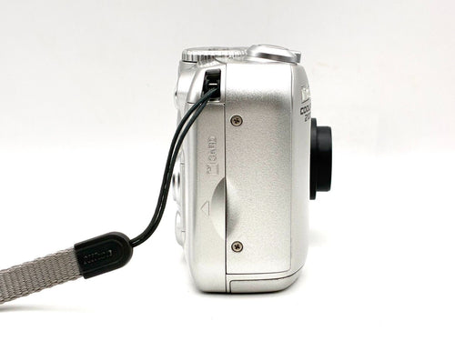 Nikon Compact Digital Camera Coolpix 2100 200