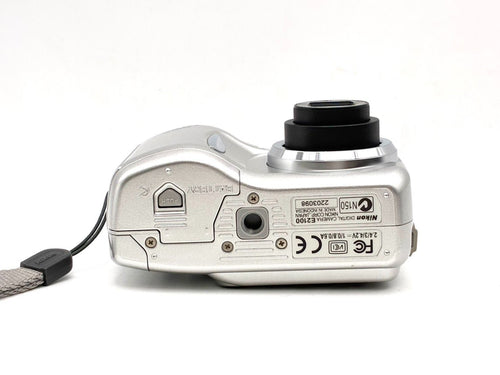 Nikon Compact Digital Camera Coolpix 2100 200