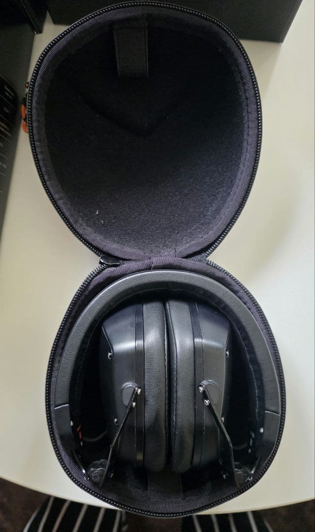Wired Headphones V-Moda M-200 Roland