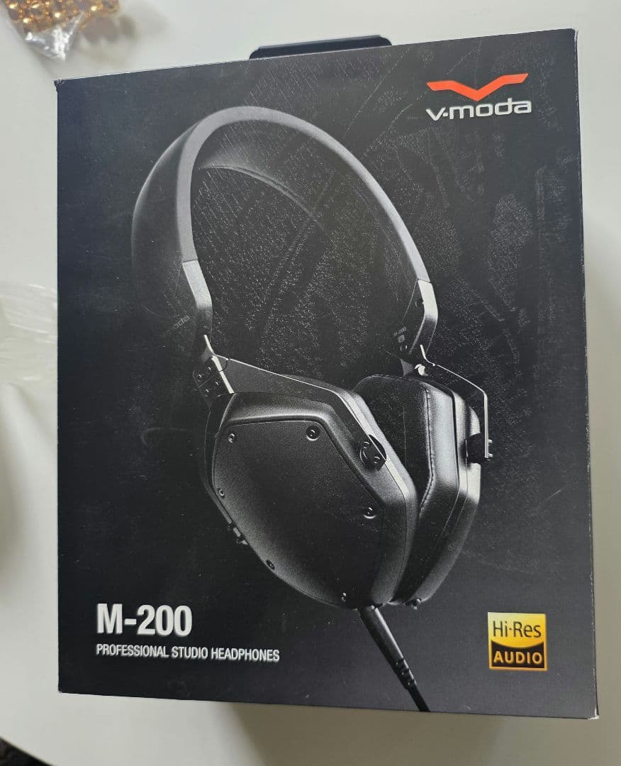 Wired Headphones V-Moda M-200 Roland