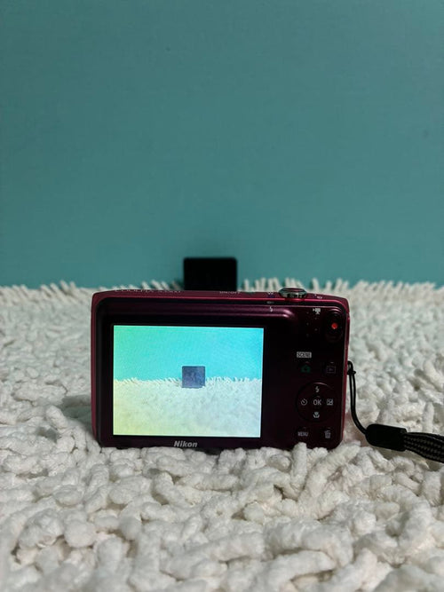 Compact Digital Camera Nikon Coolpix S3500
