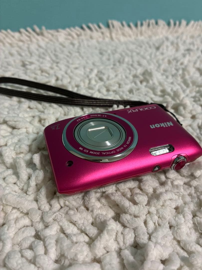 Compact Digital Camera Nikon Coolpix S3500