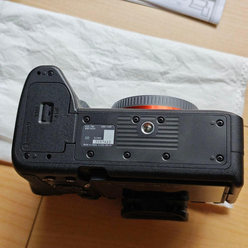 Sony Mirrorless Interchangeable Lens Cameras 2061 7Iv Ilce-7M4