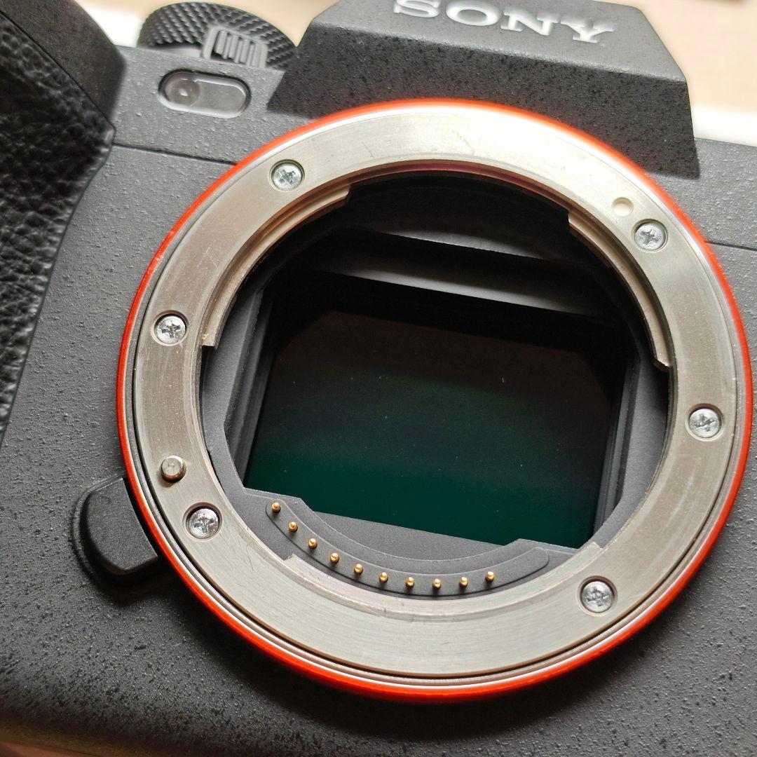 Sony Mirrorless Interchangeable Lens Cameras 2061 7Iv Ilce-7M4