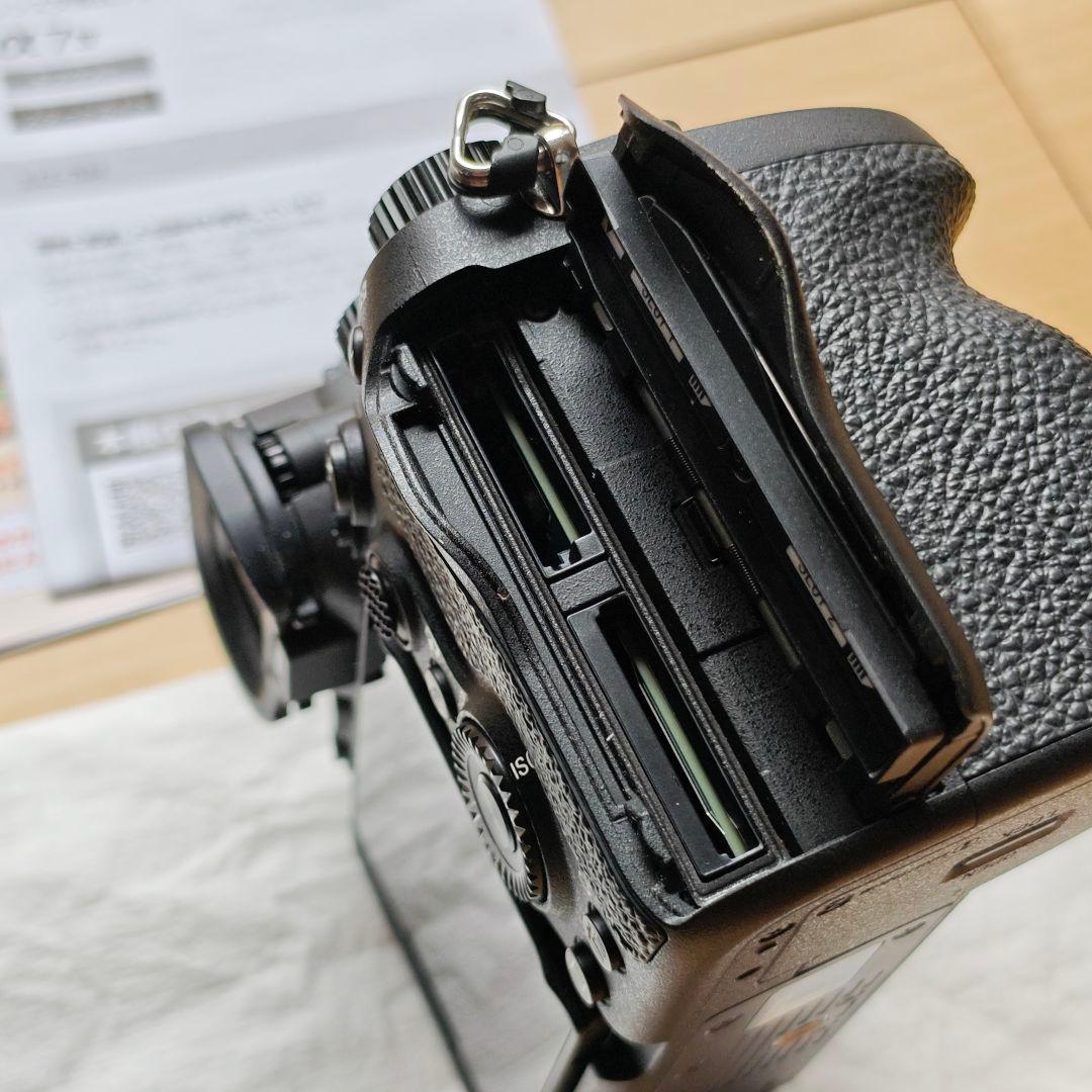 Sony Mirrorless Interchangeable Lens Cameras 2061 7Iv Ilce-7M4