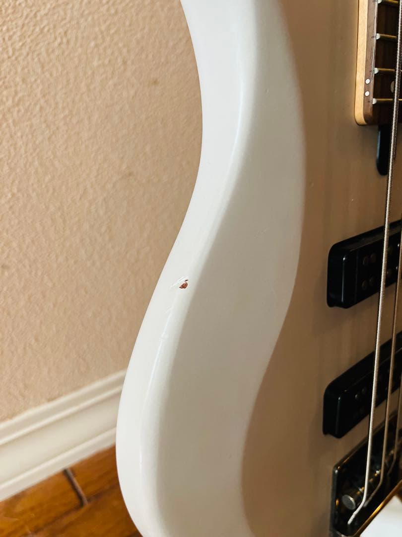 Electric Basses Yamaha Trbx504