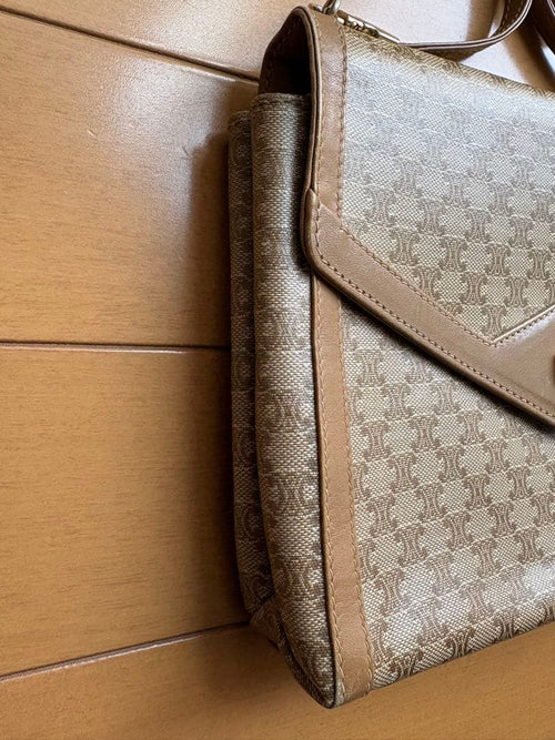 Celine Shoulder Bags