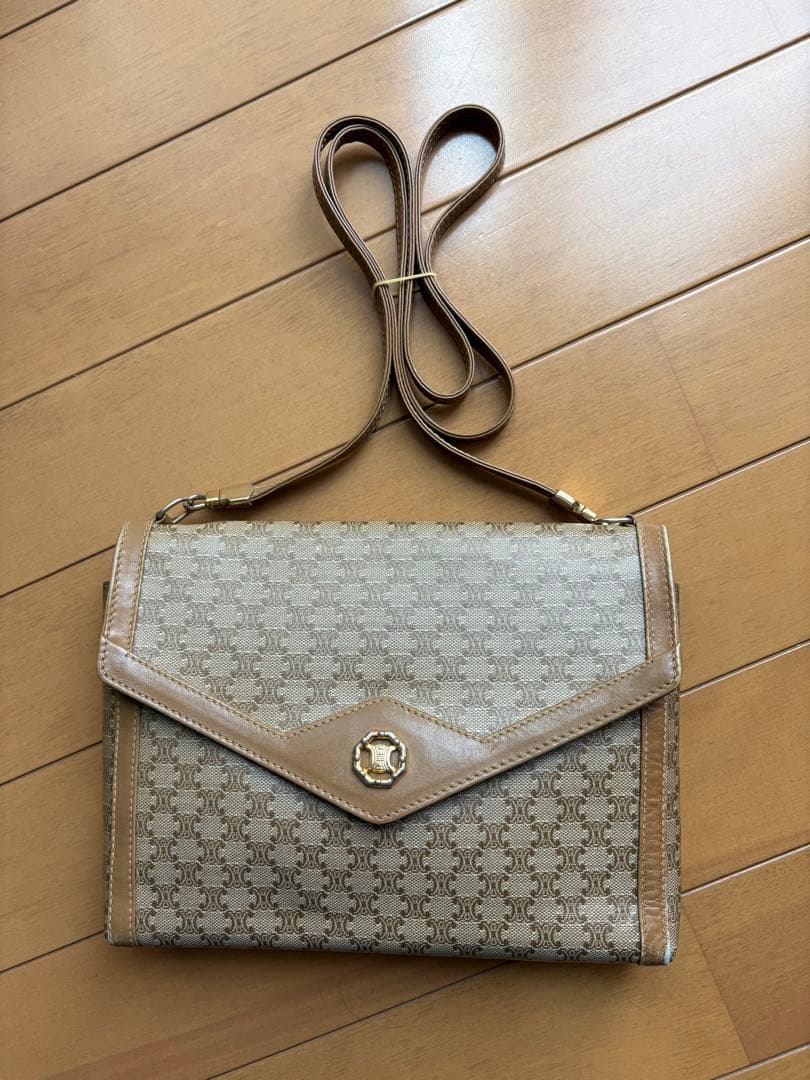 Celine Shoulder Bags