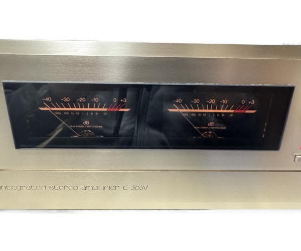 Accuphase Av Amplifiers E-305V