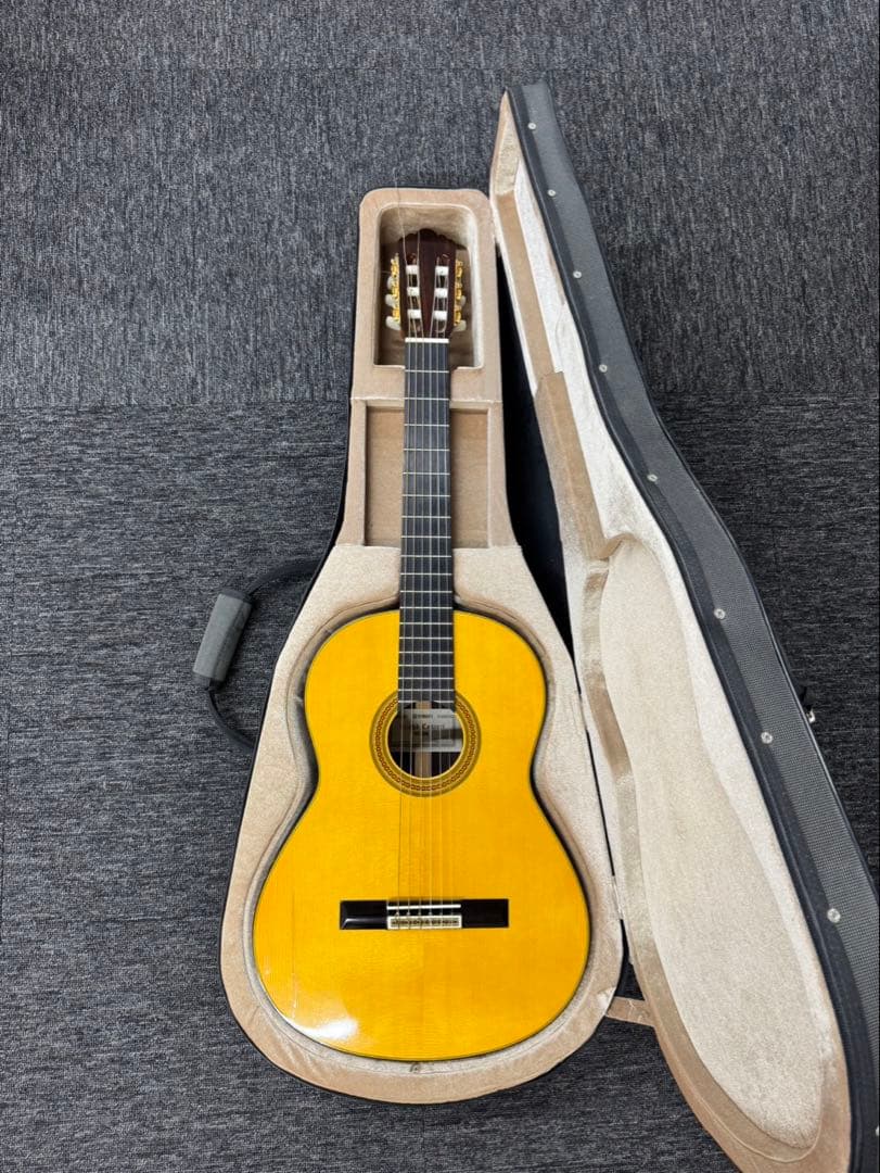 Yamaha Classical Guitars Gc32S