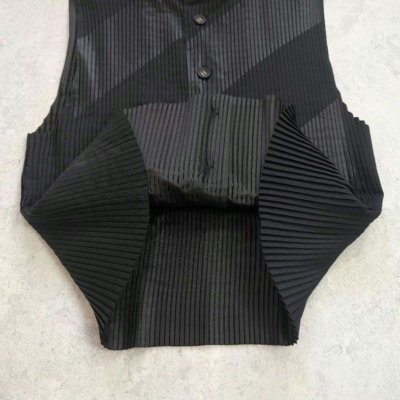 Issey Miyake Vests Gilets