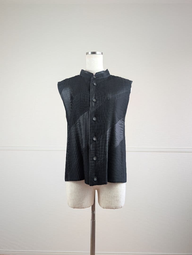Issey Miyake Vests Gilets