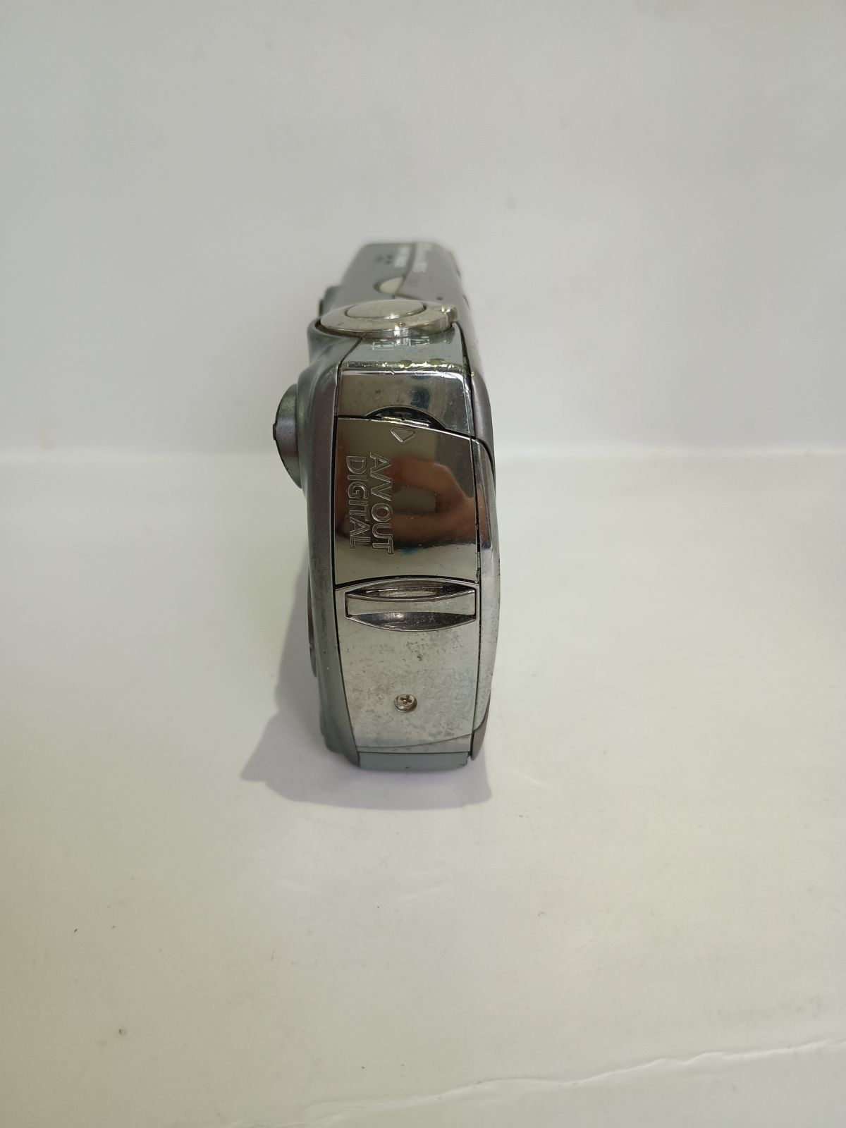 Compact Digital Camera 5043 Canon Ixy 900 Is