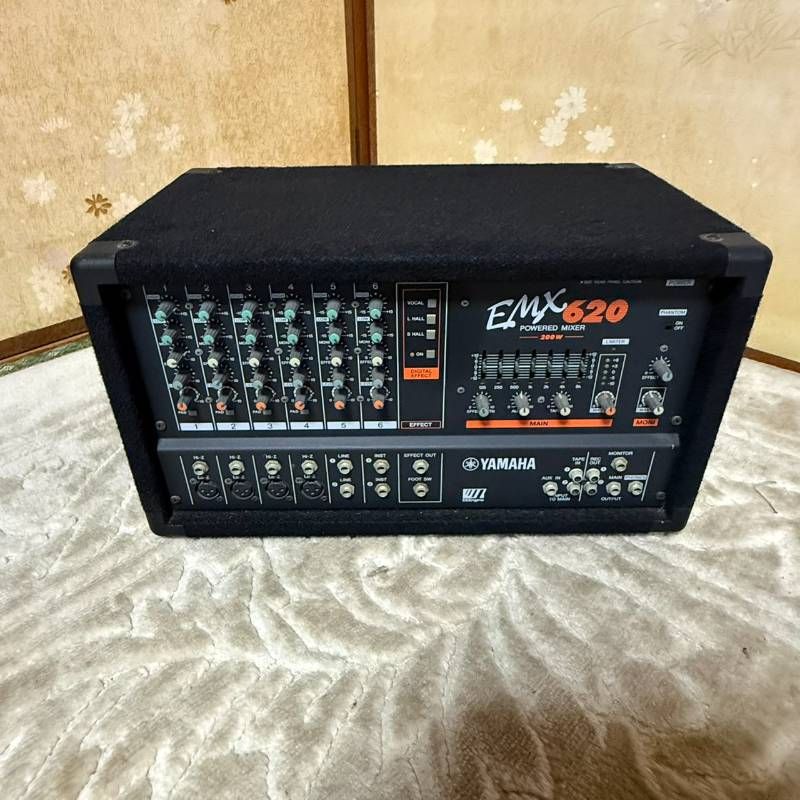 Powered Mixer Yamaha Emx620 200W