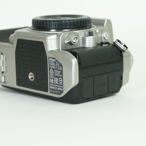 Nikon Digital Slr 4,630 2 Df F