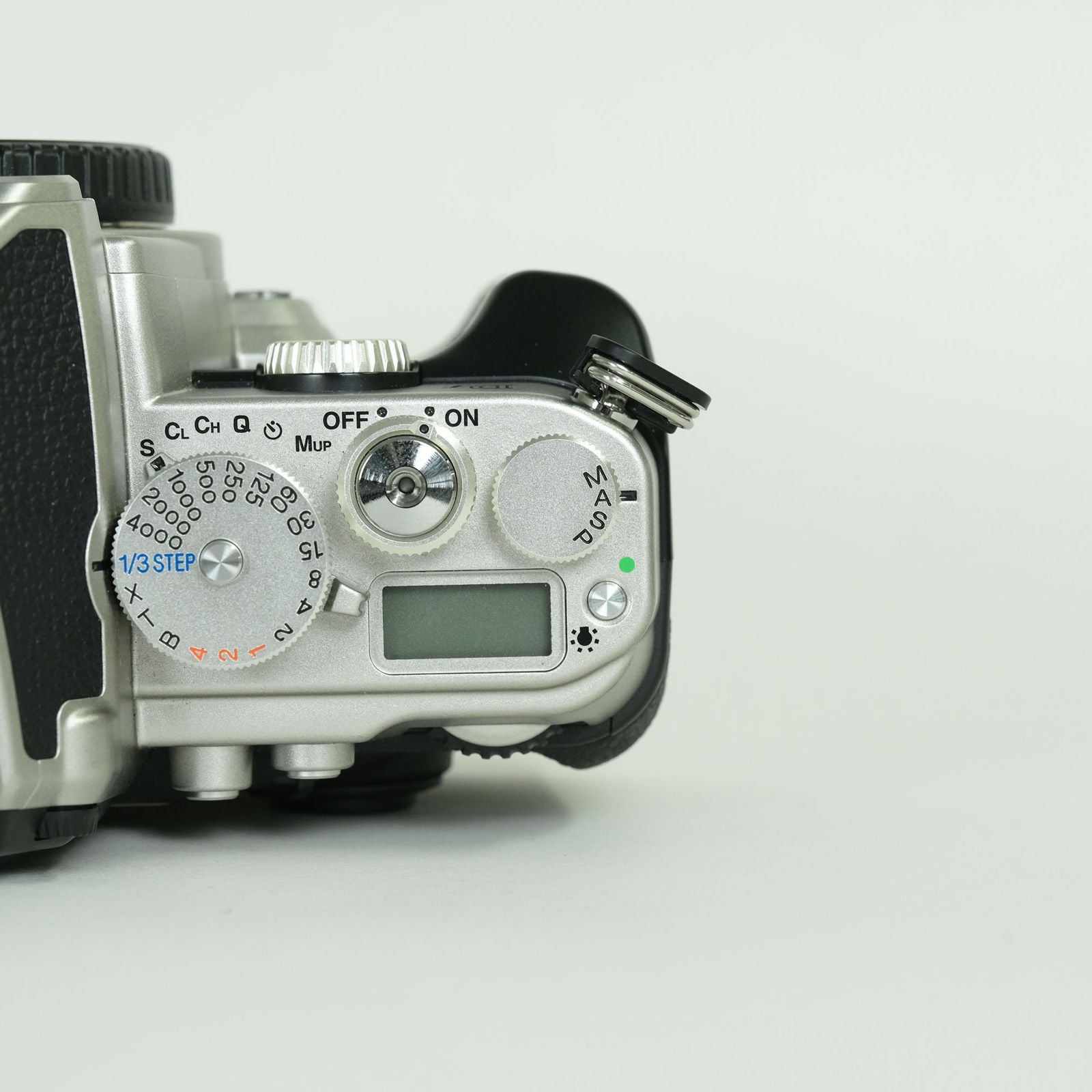 Nikon Digital Slr 4,630 2 Df F