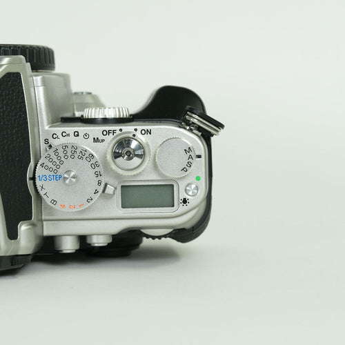 Nikon Digital Slr 4,630 2 Df F