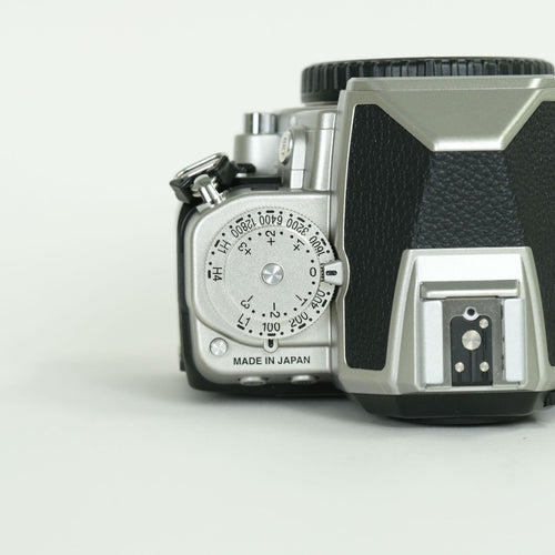 Nikon Digital Slr 4,630 2 Df F