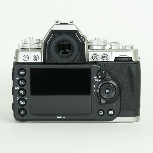 Nikon Digital Slr 4,630 2 Df F
