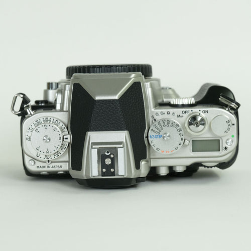 Nikon Digital Slr 4,630 2 Df F