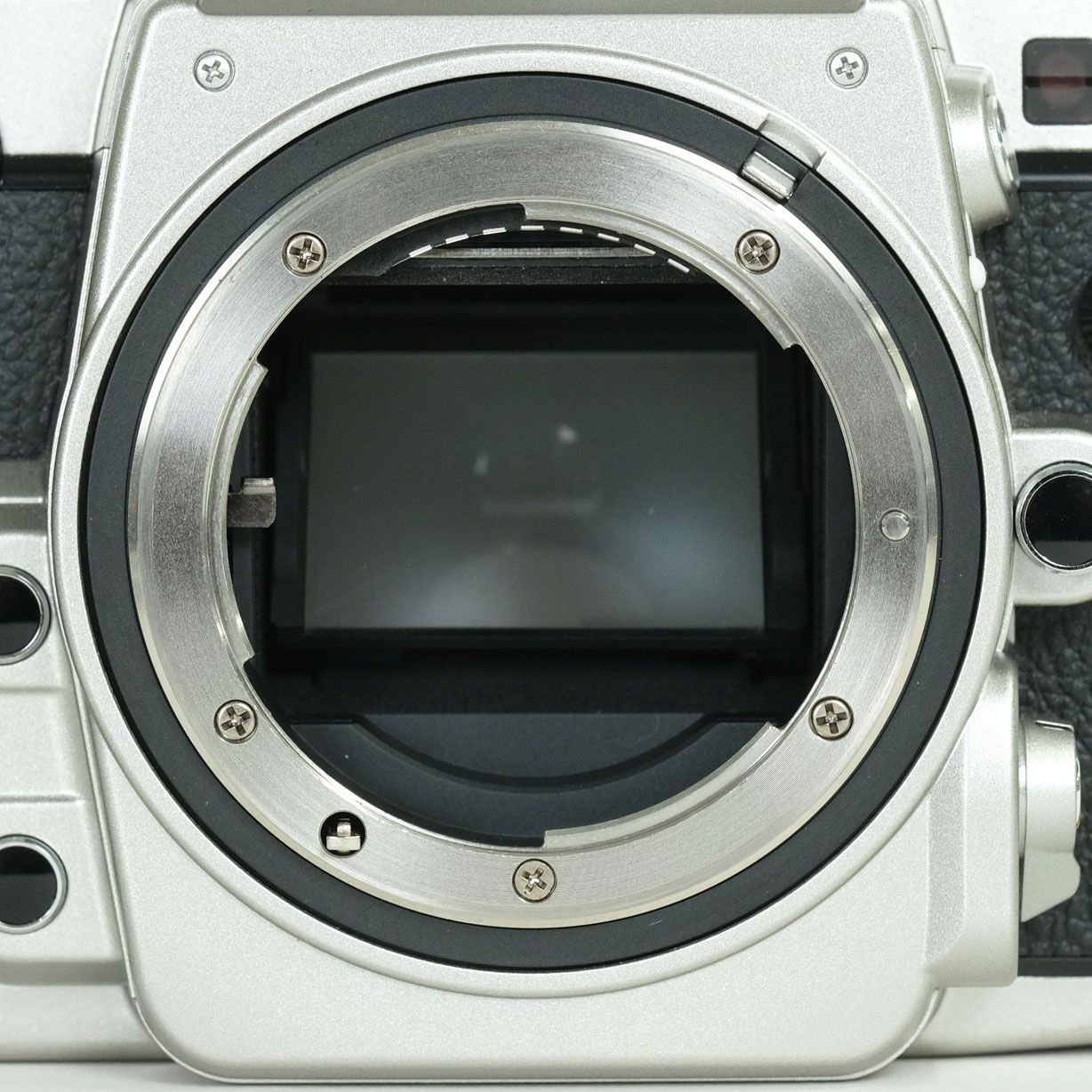 Nikon Digital Slr 4,630 2 Df F