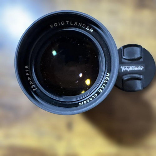 Voigtlander Lens (Single Focus) Voigtl Nder Heliar Classic F1.8