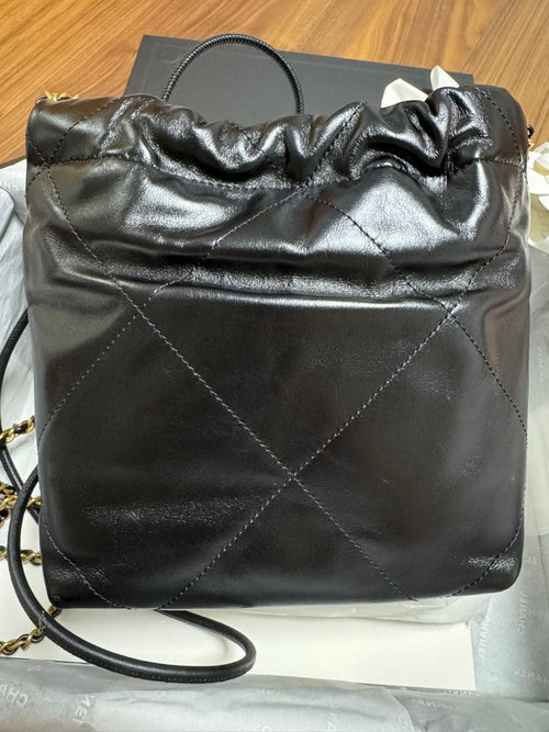 Chanel Shoulder Bags 22 8