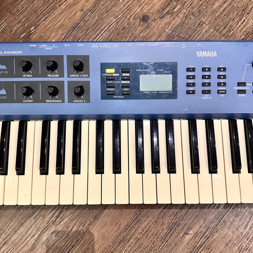 Yamaha Analog Synthesizer Cs1X