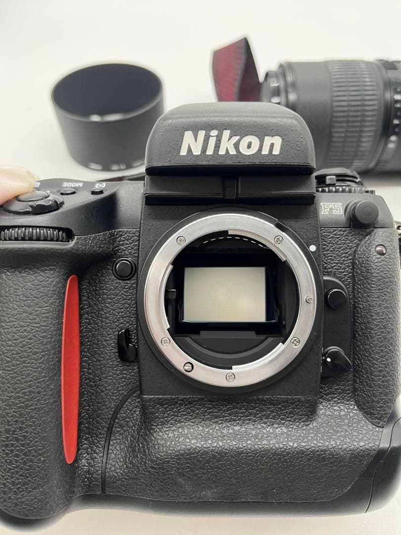 Nikon Slr Cameras (Film) F5 Af Micro 70-180Mm F4.5-5.6D