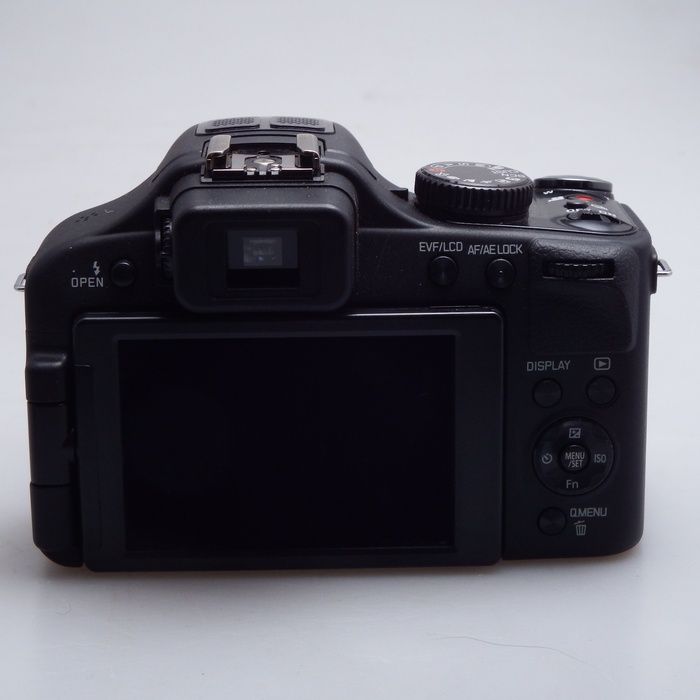 Leica Compact Digital Camera V-Lux3 18160
