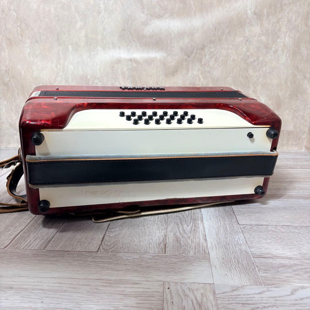 Yamaha Accordion Ya-21 32 21