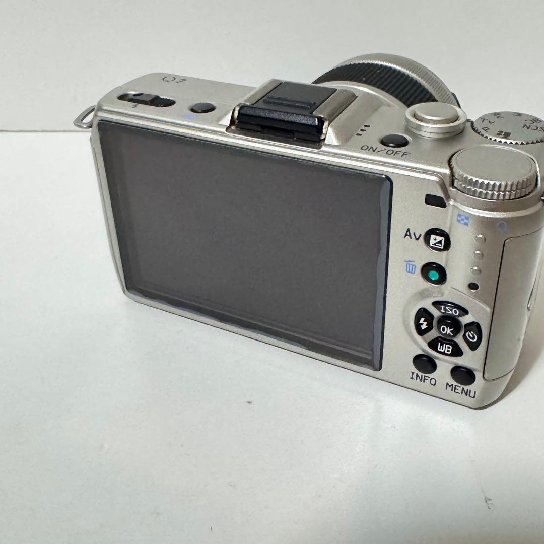 Pentax Mirrorless Interchangeable Lens Cameras Q7
