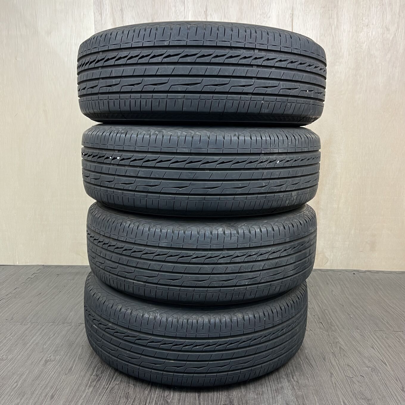 Bridgestone 17 Inches 225/65R17 Alenza Lx100 4 #15T40426