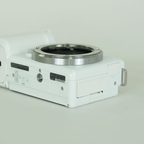 Sony Mirrorless Interchangeable Lips 3,090 Vlogcam Zv-E10 E