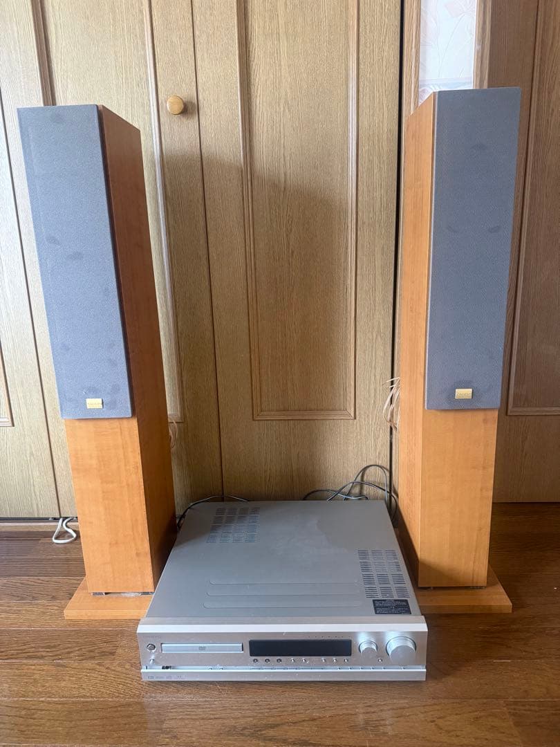 Onkyo Surround Speakers, Rear Soundbars Dr-2000 D-105F