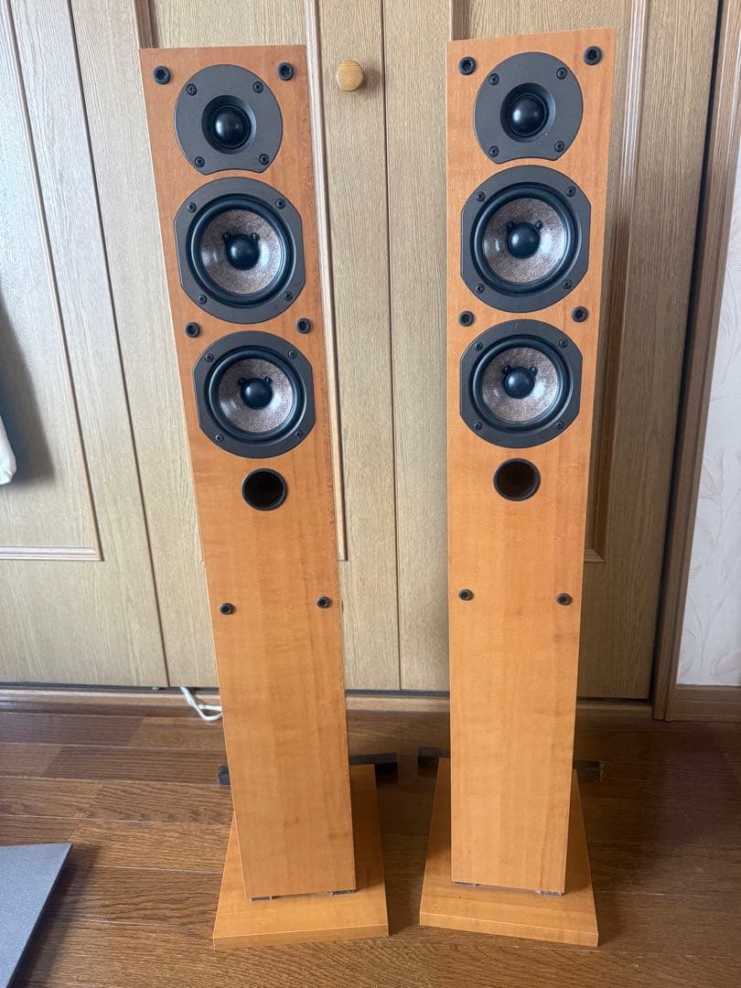 Onkyo Surround Speakers, Rear Soundbars Dr-2000 D-105F