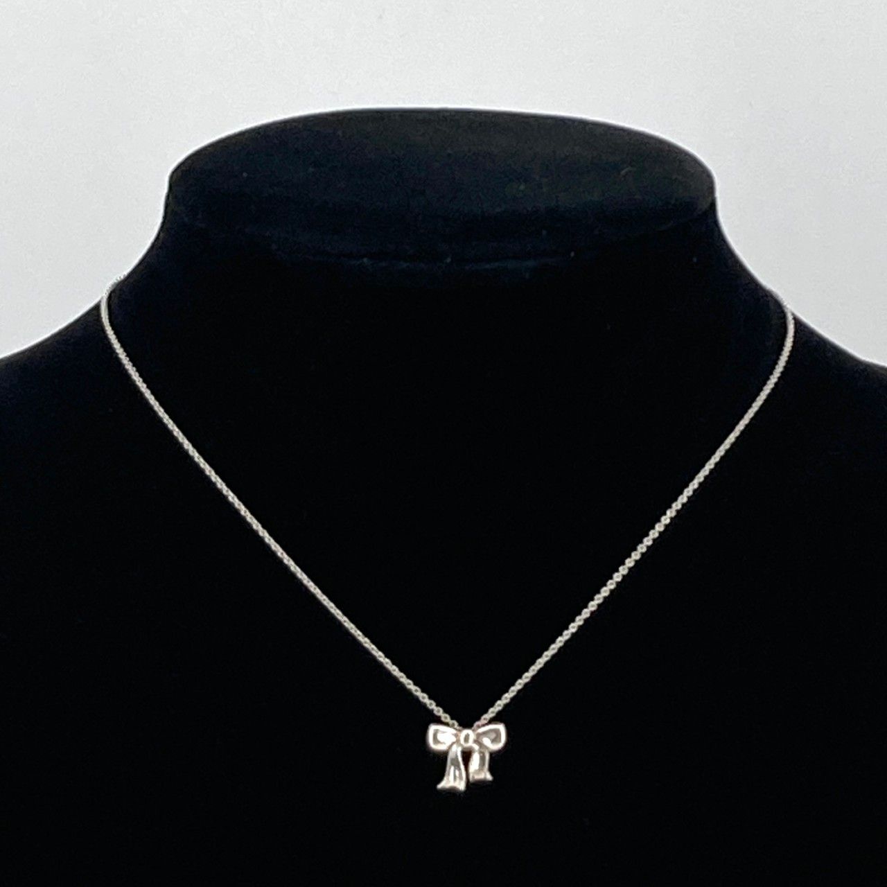 Women — Jewelry