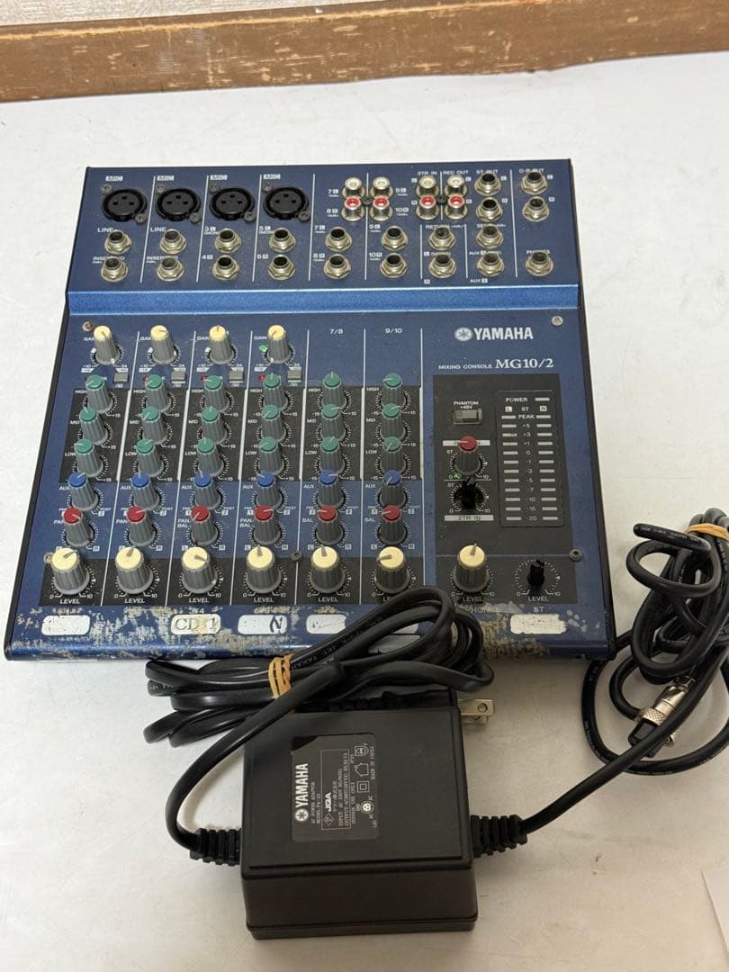 Yamaha Analog Mixer Mg10/2 02