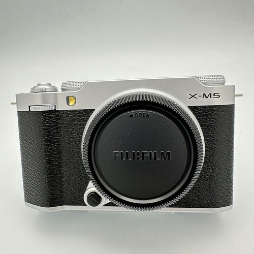Fujifilm Mirrorless Interchangeable Lips X-M5 Xc15-45Mm